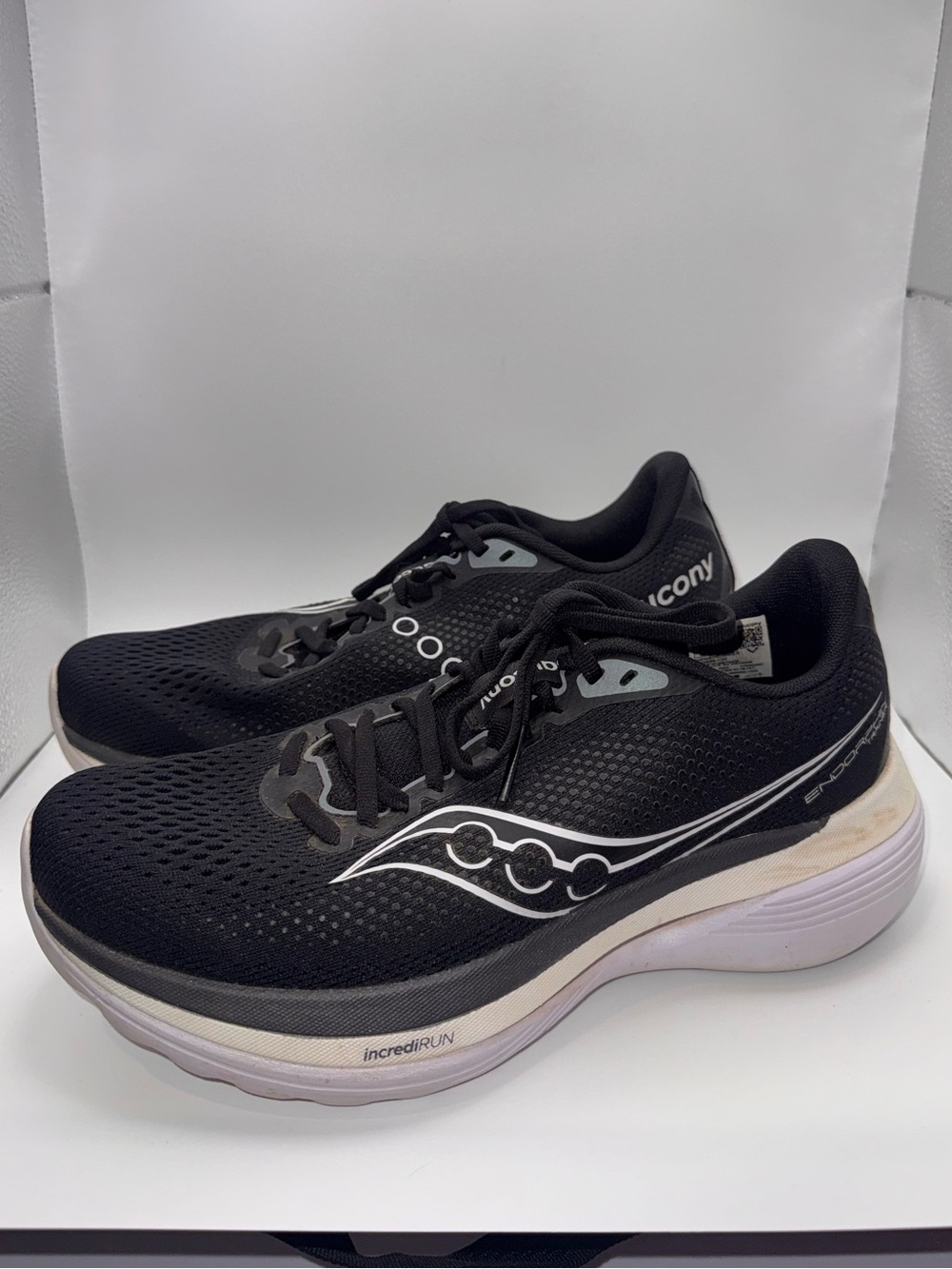 Saucony Black and White Men’s IncrepiRun Athletic Sneakers. Size 9